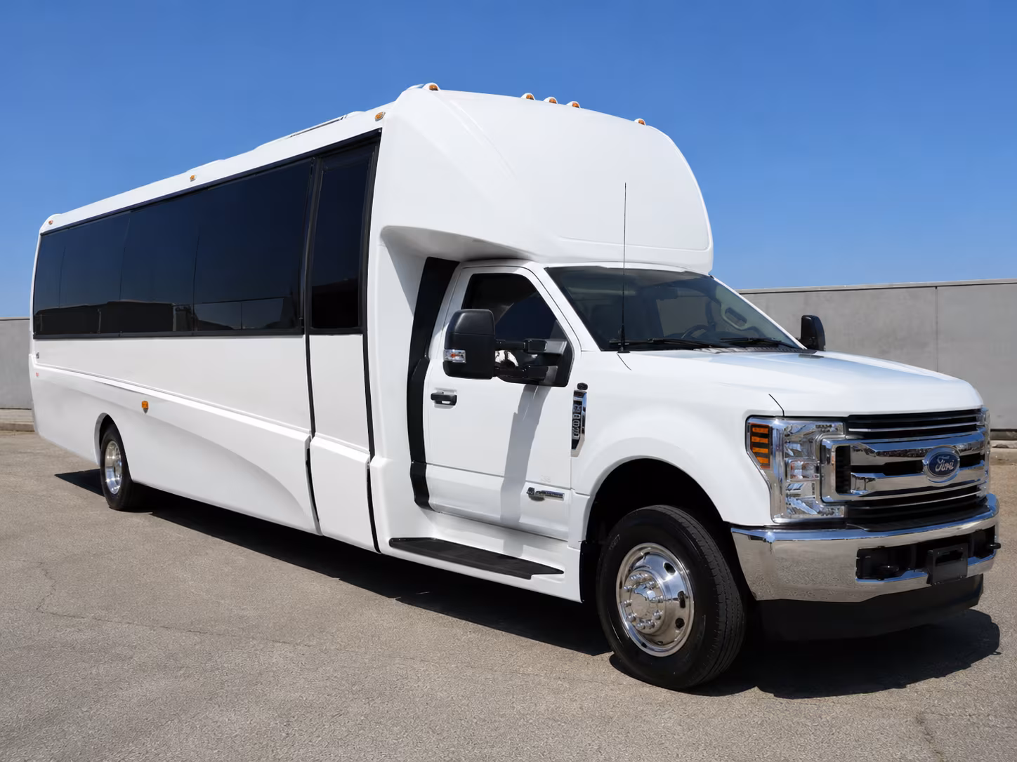 escondido arrange transportation for your private event in escondido