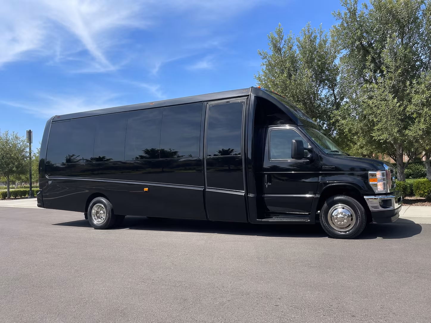 wedding shuttle loops between chula vista hotels and your ceremony venue